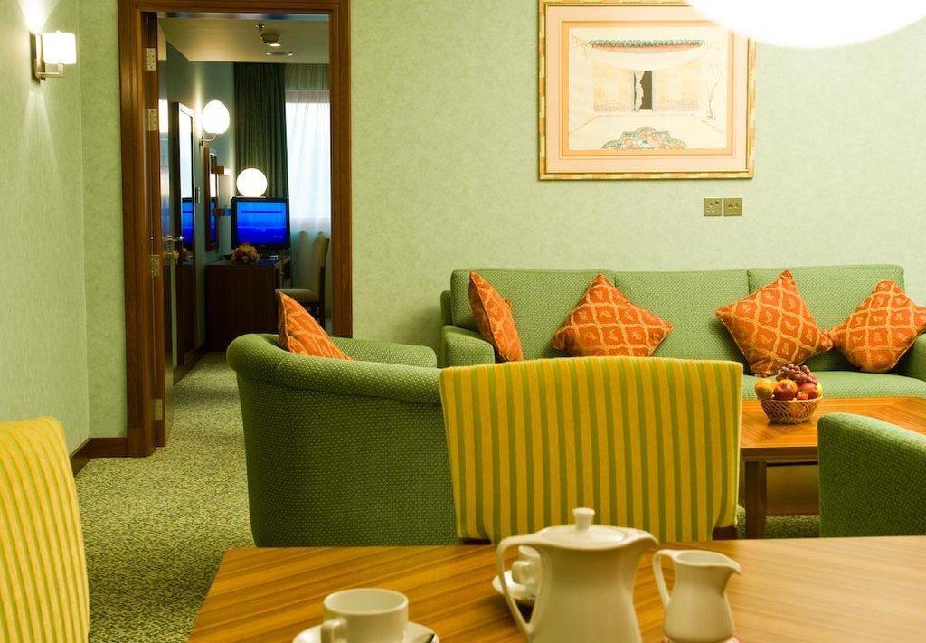 City Seasons Al Hamra Hotel Abu Dhabi Quarto foto