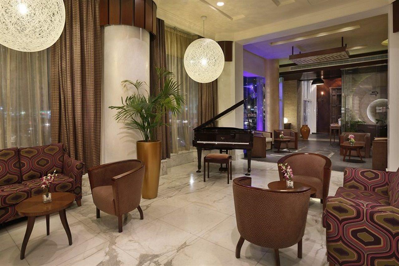City Seasons Al Hamra Hotel Abu Dhabi Exterior foto